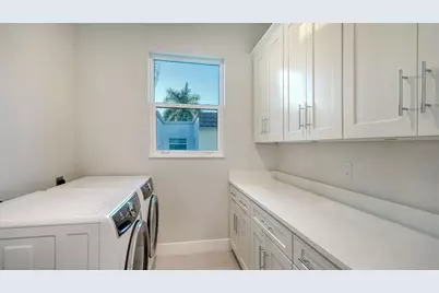 1537 Siesta Drive, Sarasota, FL 34239 - Photo 56