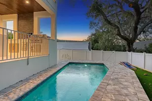 1537 Siesta Dr, Sarasota, FL 34239 - Photo 80