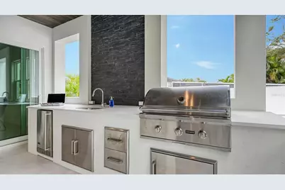 1537 Siesta Drive, Sarasota, FL 34239 - Photo 64