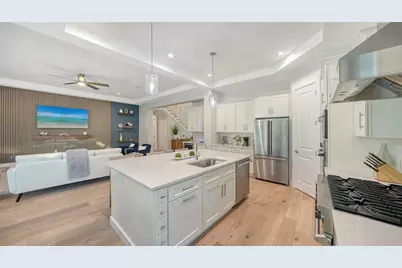 1537 Siesta Drive, Sarasota, FL 34239 - Photo 20
