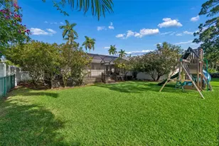 301 26th St W, Bradenton, FL 34205 - Photo 56