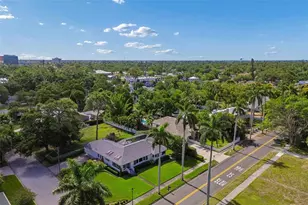 301 26th St W, Bradenton, FL 34205 - Photo 64