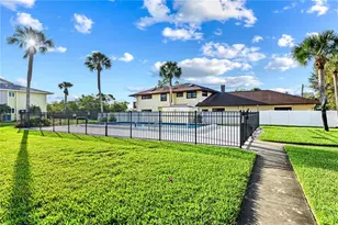 101 Louella Ln, Nokomis, FL 34275 - Photo 8