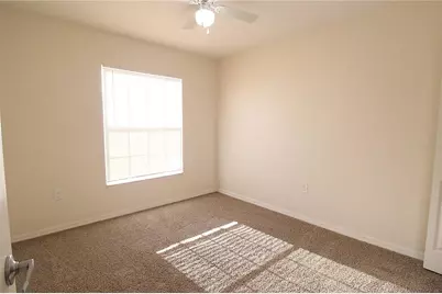 2211 11th Avenue E, Palmetto, FL 34221 - Photo 12