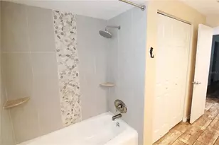 5521 Yorkshire Way, Sarasota, FL 34231 - Photo 8