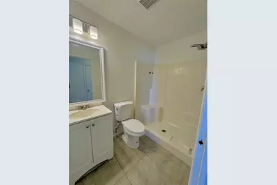 307 27th Street E, Palmetto, FL 34221 - Photo 6
