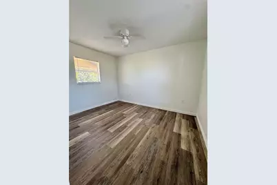307 27th Street E, Palmetto, FL 34221 - Photo 8