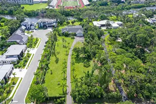 4935 Riverwood Ave, Sarasota, FL 34231 - Photo 10