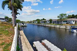 2555 Constitution Blvd, Sarasota, FL 34231 - Photo 38