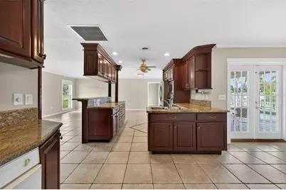 2555 Constitution Boulevard, Sarasota, FL 34231 - Photo 10