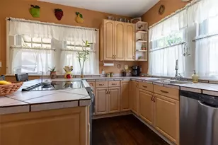 1221 18th St W, Bradenton, FL 34205 - Photo 10