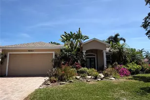 9243 13th Ave Cir NW, Bradenton, FL 34209 - Photo 2