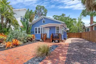1676 Oak St, Sarasota, FL 34236 - Photo 1