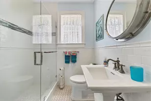 1676 Oak St, Sarasota, FL 34236 - Photo 18