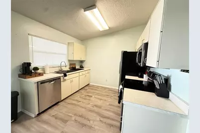 344 49th Street W, Palmetto, FL 34221 - Photo 6