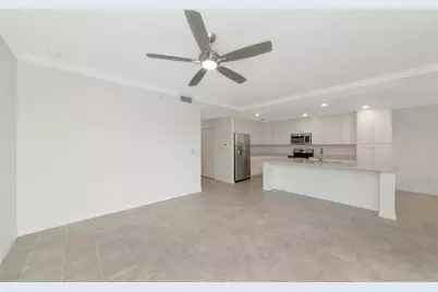 18114 Gawthrop Drive #107, Lakewood Ranch, FL 34211 - Photo 4