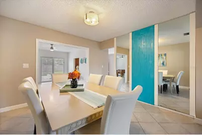 818 Plum Tree Lane, Sarasota, FL 34243 - Photo 8
