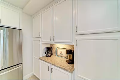 392 Aruba Circle #102, Bradenton, FL 34209 - Photo 10