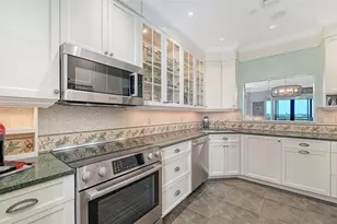 5420 Eagles Point Cir, Sarasota, FL 34231 - Photo 20