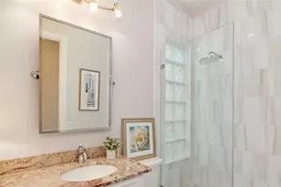 5538 Carmona Pl, Sarasota, FL 34238 - Photo 32