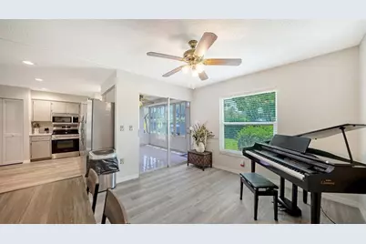 2902 Captiva Gardens Drive #3, Sarasota, FL 34231 - Photo 18