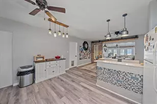 3281 8th St, Sarasota, FL 34237 - Photo 10