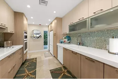 5757 Gulf Of Mexico Drive #305, Longboat Key, FL 34228 - Photo 8