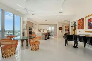111 S Pineapple Ave, Sarasota, FL 34236 - Photo 14