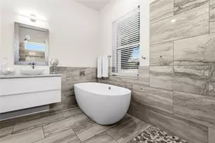 1775 7th St, Sarasota, FL 34236 - Photo 32