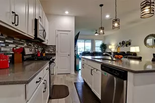 5764 Bungalow Grove Ct, Palmetto, FL 34221 - Photo 6