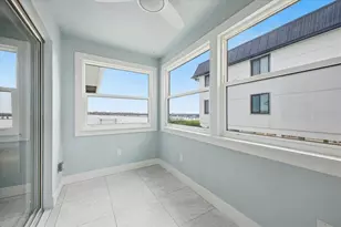 611 Gulf Dr N, Bradenton Beach, FL 34217 - Photo 20