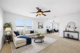 611 Gulf Dr N, Bradenton Beach, FL 34217 - Photo 6