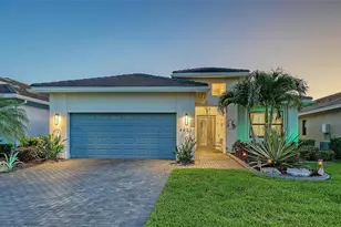 4921 Surfside Cir, Bradenton, FL 34211 - Photo 2