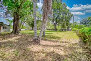 5205 Five Acre Rd, Plant City, FL 33565 - Photo 6