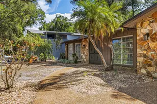 2749 Greendale Dr, Sarasota, FL 34232 - Photo 4