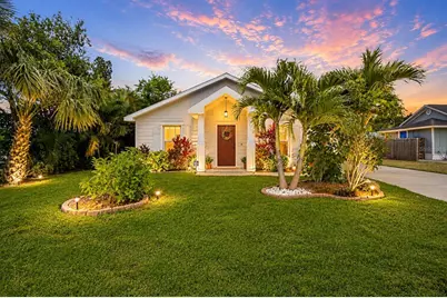 606 19th Avenue W, Palmetto, FL 34221 - Photo 2