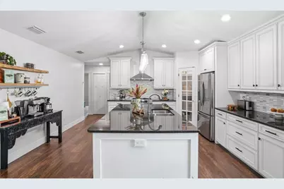 606 19th Avenue W, Palmetto, FL 34221 - Photo 10
