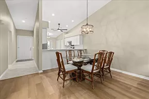 9550 High Gate Dr, Sarasota, FL 34238 - Photo 12