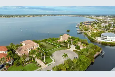 4223 Hawk Island Drive, Bradenton, FL 34208 - Photo 2