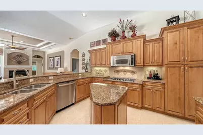 7507 Abbey Glen, Bradenton, FL 34202 - Photo 14
