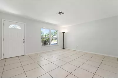 5446 Foxwood Drive, Sarasota, FL 34232 - Photo 4