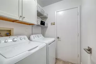 3131 Heatherwood Ln, Sarasota, FL 34235 - Photo 20