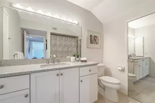 3131 Heatherwood Ln, Sarasota, FL 34235 - Photo 18