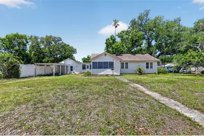 1302 22nd Street W, Bradenton, FL 34205 - Photo 8