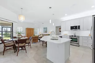 216 Carriage House Ln, Nokomis, FL 34275 - Photo 8