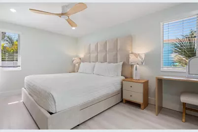 118 9th Street N, Bradenton Beach, FL 34217 - Photo 14