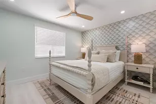 118 9th St N, Bradenton Beach, FL 34217 - Photo 18