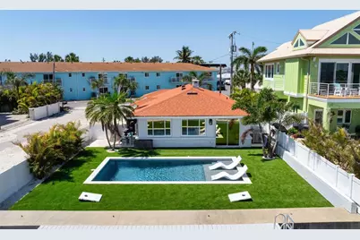 118 9th Street N, Bradenton Beach, FL 34217 - Photo 38