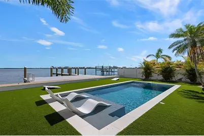 118 9th Street N, Bradenton Beach, FL 34217 - Photo 26