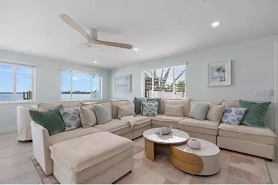 118 9th Street N, Bradenton Beach, FL 34217 - Photo 6